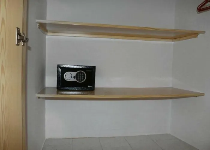 컨트리하우스 2 Yugos 나발루엔가