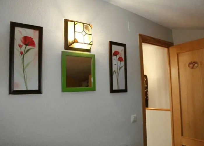 2 Yugos 나발루엔가