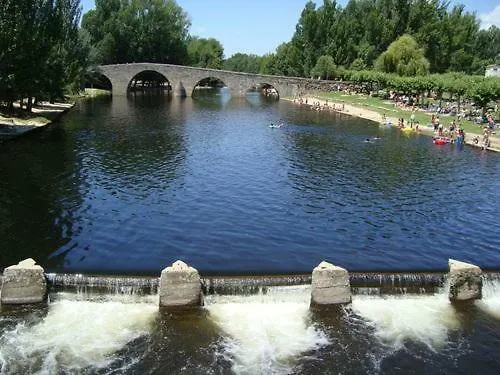 2 Yugos * 나발루엔가